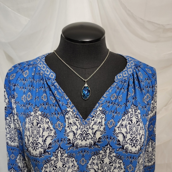 Rose + Olive Flowy Top - Picture 3 of 6